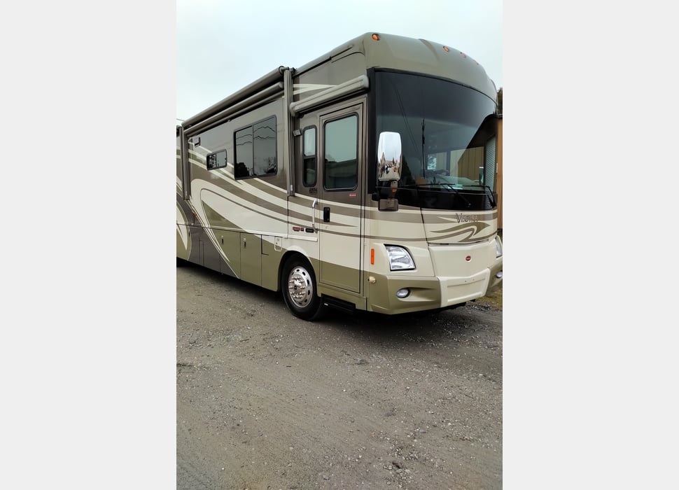 Class C Motor Home rentals in Midland City