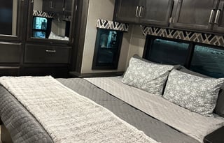 Jayco Greyhawk , Spacious, Like new, Pet Friendly
