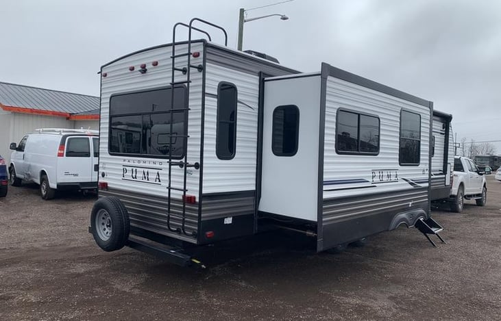 front side and rear of rv