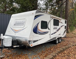 Lance Lance Travel Trailers 2185