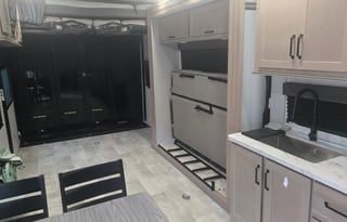 2024 Momentum 30G|Delivery|Generator|Toy Hauler