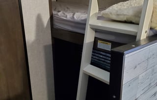 2022 Coleman Lantern 17B by Dutchmen