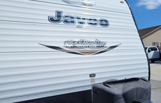 Travel Trailer Delight! Jayco Rocky Mountain
