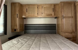 2021 Coachmen RV Leprechaun 319MFB