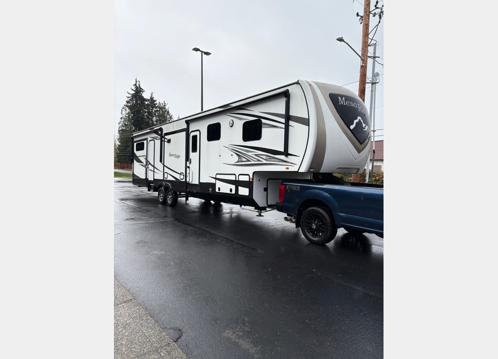 Fifth Wheel rentals in Bellingham