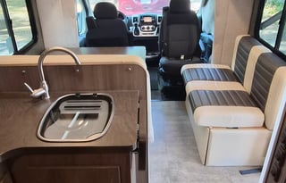 Trendy Winnie, sleeps 6, like a camper van