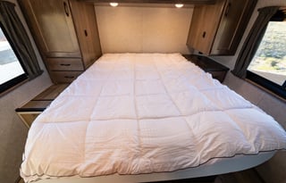 2020 Winnebago Minnie Winnie  31f - w/ Starlink