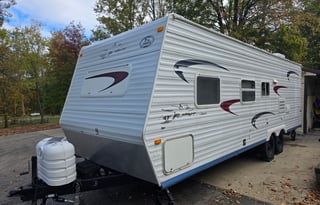 27" Bunkhouse Camper Sleeps 9