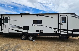 Ward's Cozy RV Rental