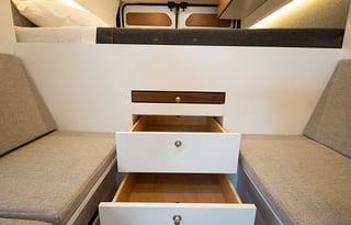 "Kineo" All Season, Off-Grid Adventure Van