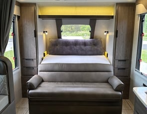 Lance Lance Travel Trailers 2185