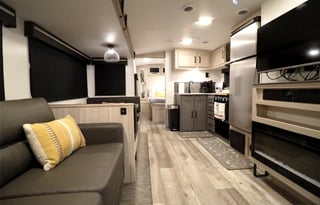 Say hello to "Harmony"! Our 24 Sundance 278BH!