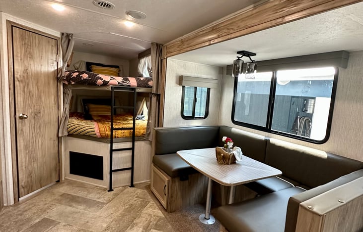 BEDDING NOT INCLUDED 
FITTED SHEET ONLY