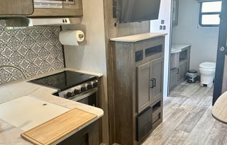 4 Season RV Perfect  4 Couples or Small Groups