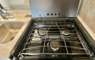 2020 Winnebago Minnie Winnie 22M