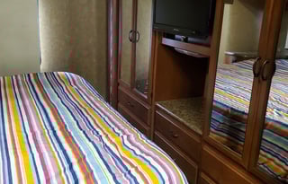 2014 Thor Motor Coach Four Winds Super C 33SW