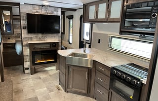 2021 Family Bunkhouse - No pet deposit!