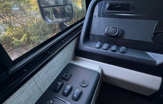 Bon-Bon - The Luxury Getaway RV