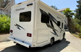 2025 Thor Chateau 21Z... 24 Ft... Easy to Drive...