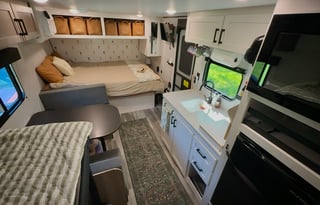 21ft Jayco • Easy tow • Fully Stocked • New Bed
