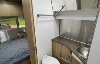 "Sky Glider" Airstream Flying Cloud 25FB