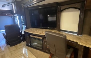 Thor Motor Coach the Ultimate Luxuary Glamping