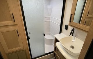 Perfect 5th Wheel with two bedrooms