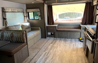 2018 Forest River RV Surveyor