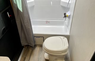 JJ’s Family Getaway Camper Rental