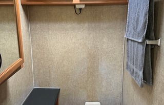 Fully loaded 2015 Thor Motor Coach Majestic