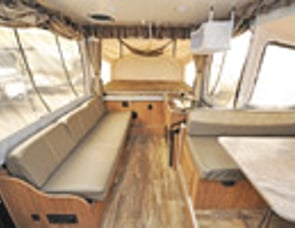 Forest River RV Flagstaff Classic 823D