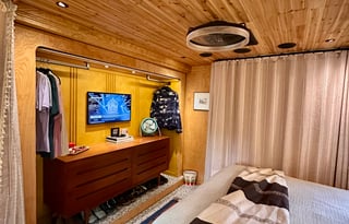 REMODELED, luxury  new interior. DELIVERY ONLY.