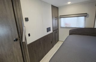 Fireside RV 2023 Coachman Leprechaun 230FS LMI1769