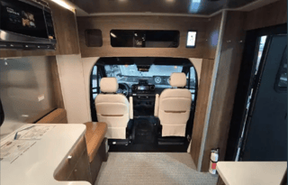 2027 Airstream Atlas Murphy Suite