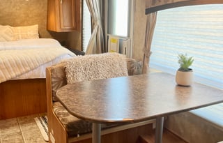 2010 Jayco Jay Feather 23K