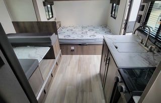 2021 Viking 2  BHS 1 slideout Vacation on Wheels