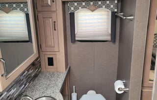 2018 Thor Motor Coach Hurricane 35M