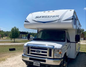 Forest River RV Sunseeker 2420MS Ford