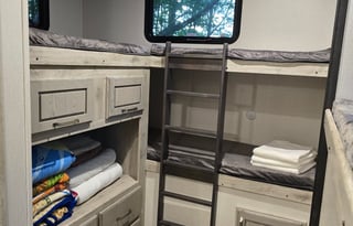 2023 Keystone Avalanche 378 BH