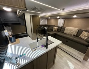 Forest River RV Wildwood X-Lite 273QBXL