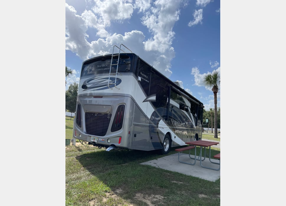 Class A Motor Home rentals in Carterville