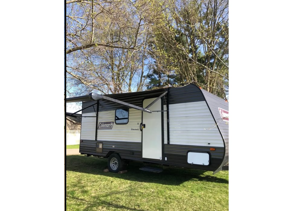 Travel Trailer rentals in Naperville