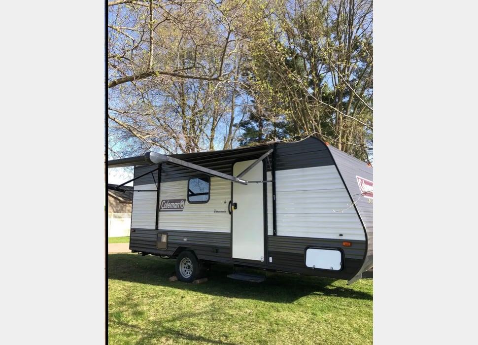 Travel Trailer rentals in Rockford