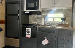 Cozy Home Pet Friendly RV