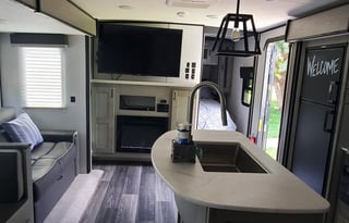 ☆Big Papa☆ 2021 Heartland Mallard M33