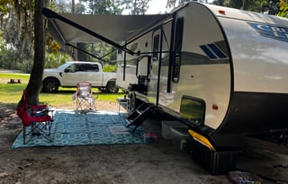 Pet Friendly Luxury Family Retreat on Wheels