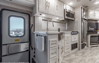 Ultra Luxurious - Bunkhouse - 2 bathrooms