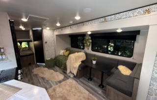 Sleeps 8! Xbox, Starlink, Brand New! Bunkhouse!