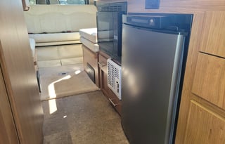 MERCEDES WINNEBAGO ERA 70X