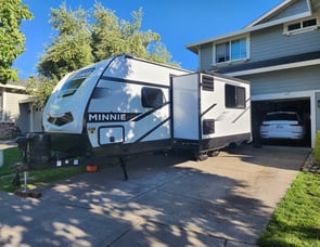 Winnebago Industries Towables Minnie 2301BHS